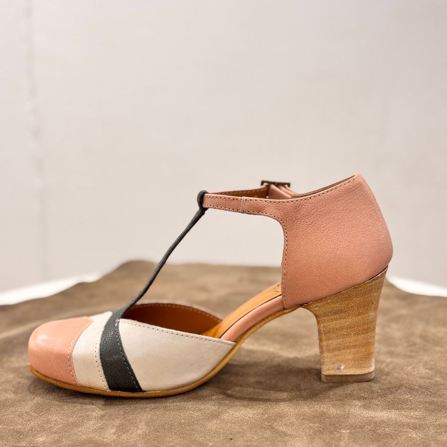 703 -  - STUDIO 76