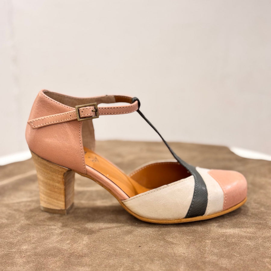 703 -  - STUDIO 76