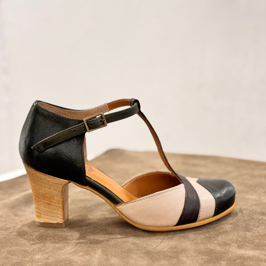 703 -  - STUDIO 76